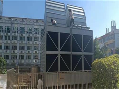 工業冷卻塔收水器飄水的控制措施