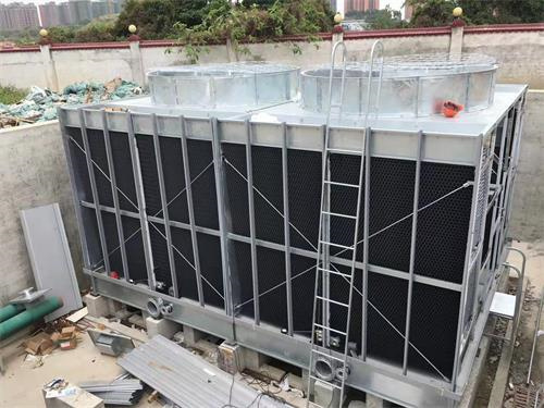 環境條件對逆流閉式冷卻塔傳熱的影響